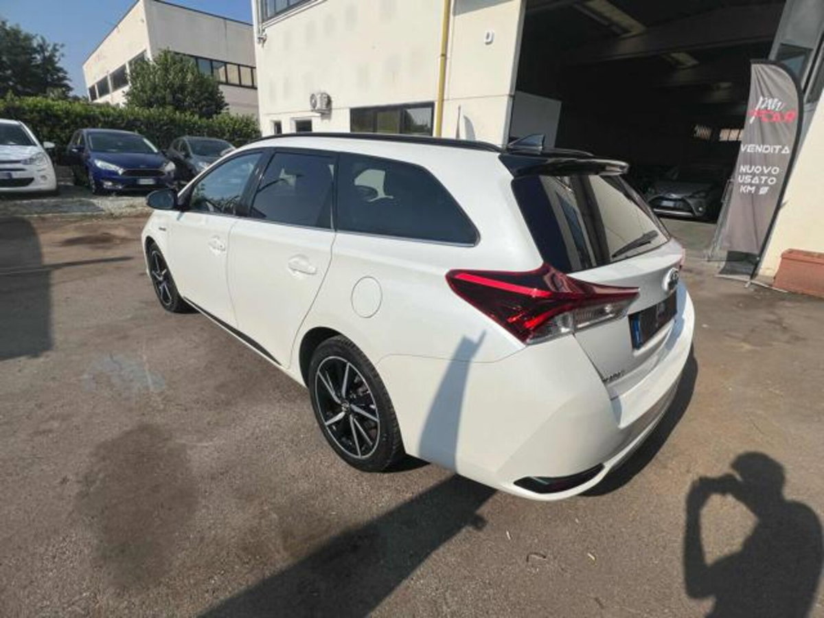 Toyota Corolla Touring Sports 1.8 Hybrid Style (7)