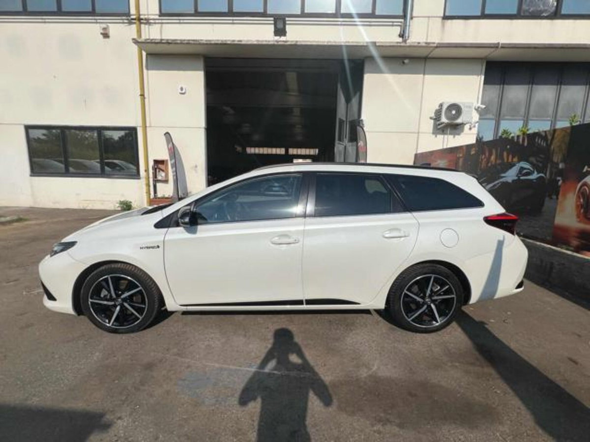 Toyota Corolla Touring Sports 1.8 Hybrid Style (8)