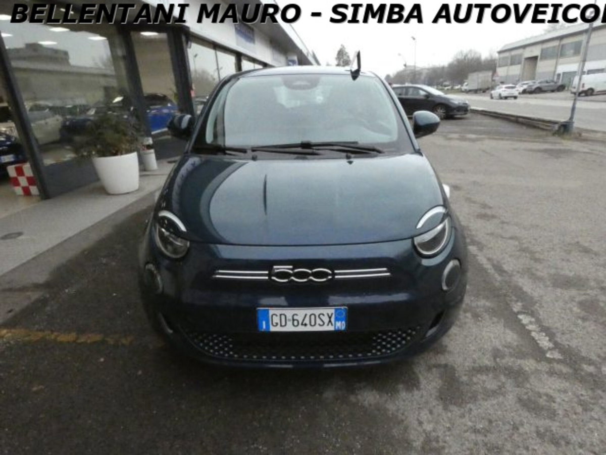 Fiat 500 Cabrio e Cabrio 42 kWh Icon (2)