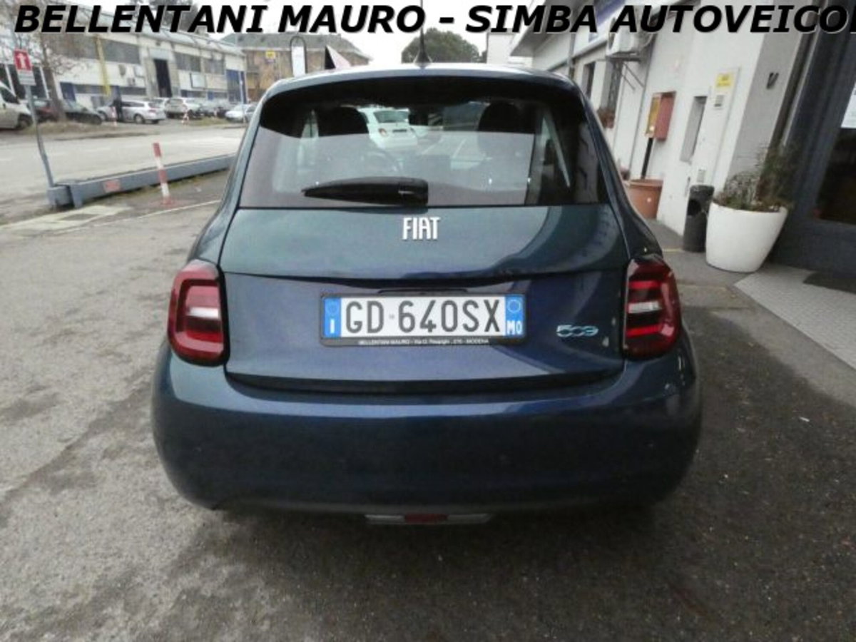 Fiat 500 Cabrio e Cabrio 42 kWh Icon (5)