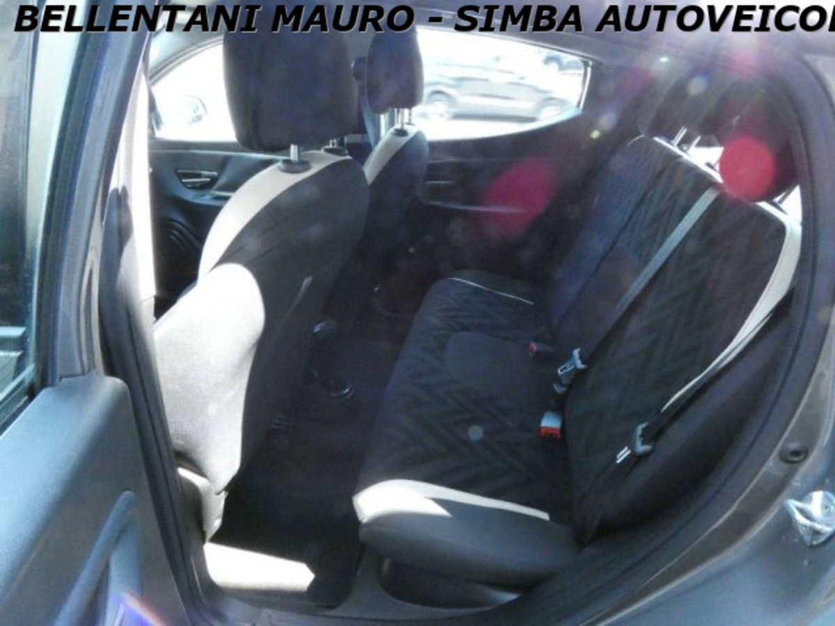 Lancia Ypsilon 1.3 MJT 16V 95 CV 5 porte S&S Gold (10)