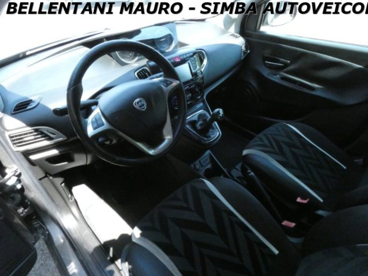 Lancia Ypsilon 1.3 MJT 16V 95 CV 5 porte S&S Gold (12)