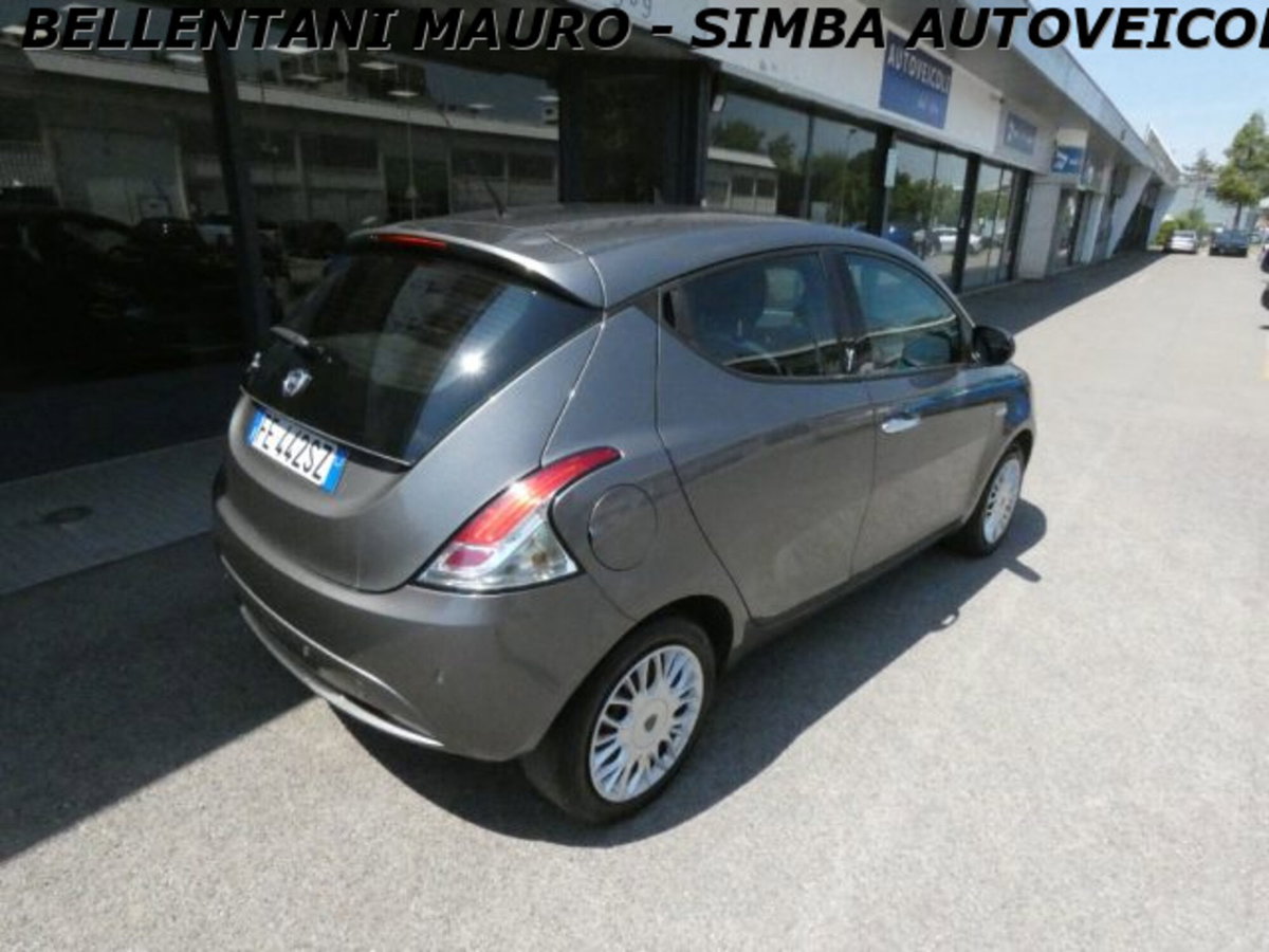 Lancia Ypsilon 1.3 MJT 16V 95 CV 5 porte S&S Gold (7)