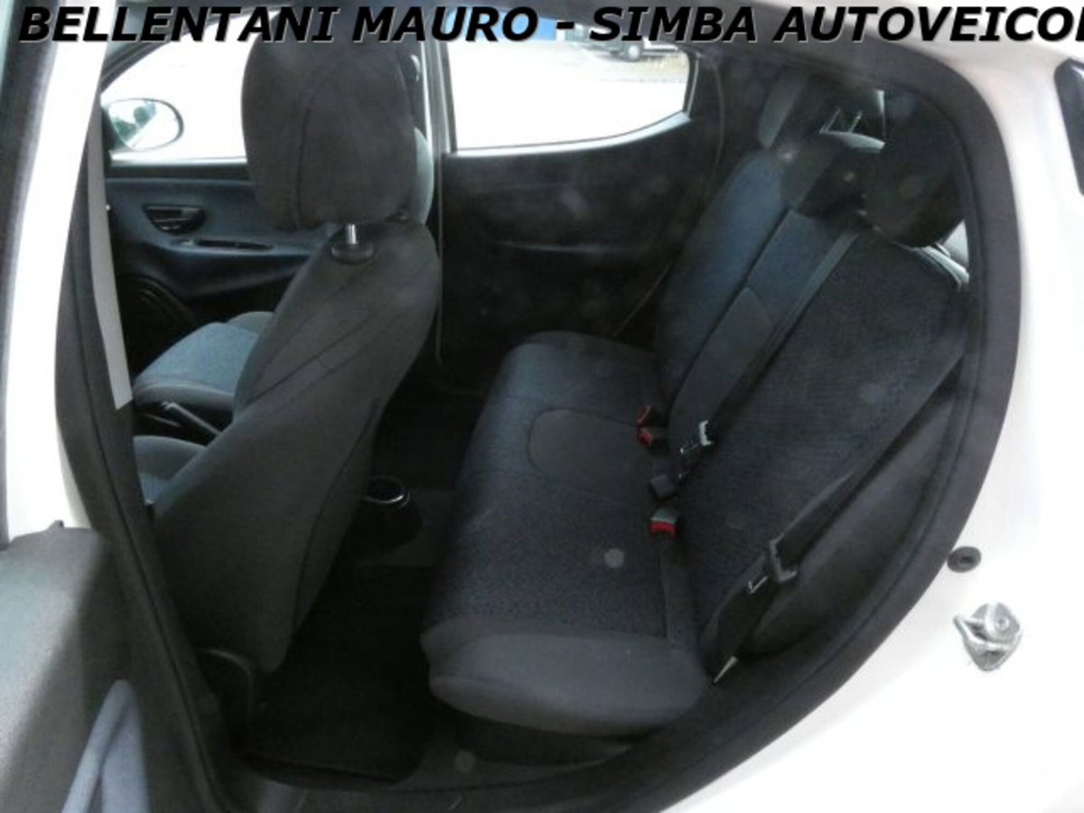 Lancia Ypsilon 1.0 FireFly 5 porte S&S Hybrid Ecochic A. Ferretti (10)