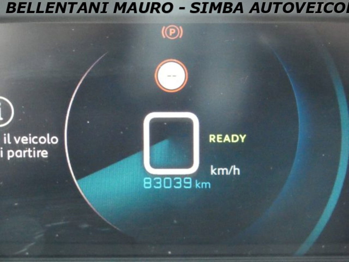 Peugeot 2008 motore elettrico 136 CV GT Pack (14)