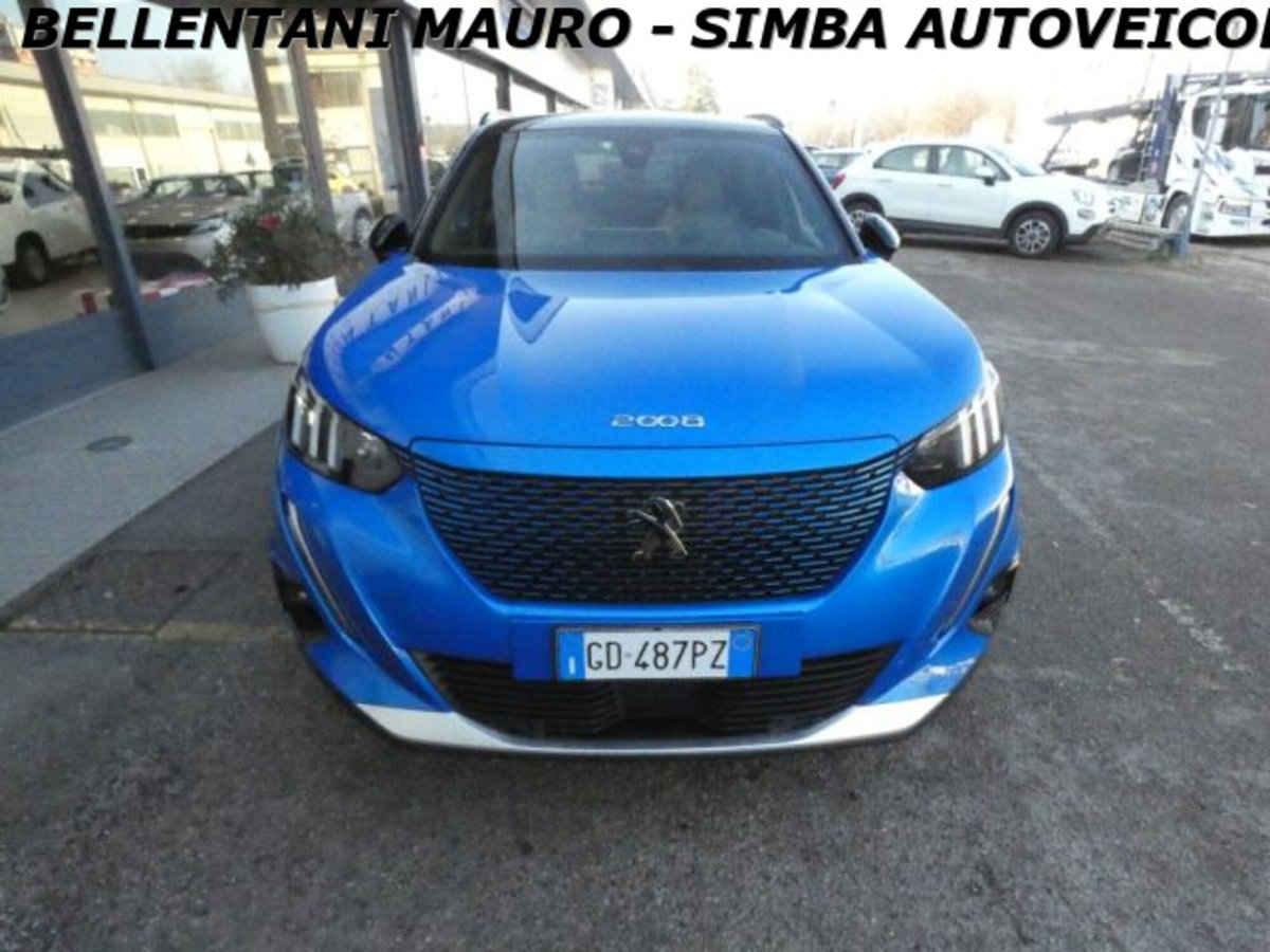 Peugeot 2008 motore elettrico 136 CV GT Pack (2)
