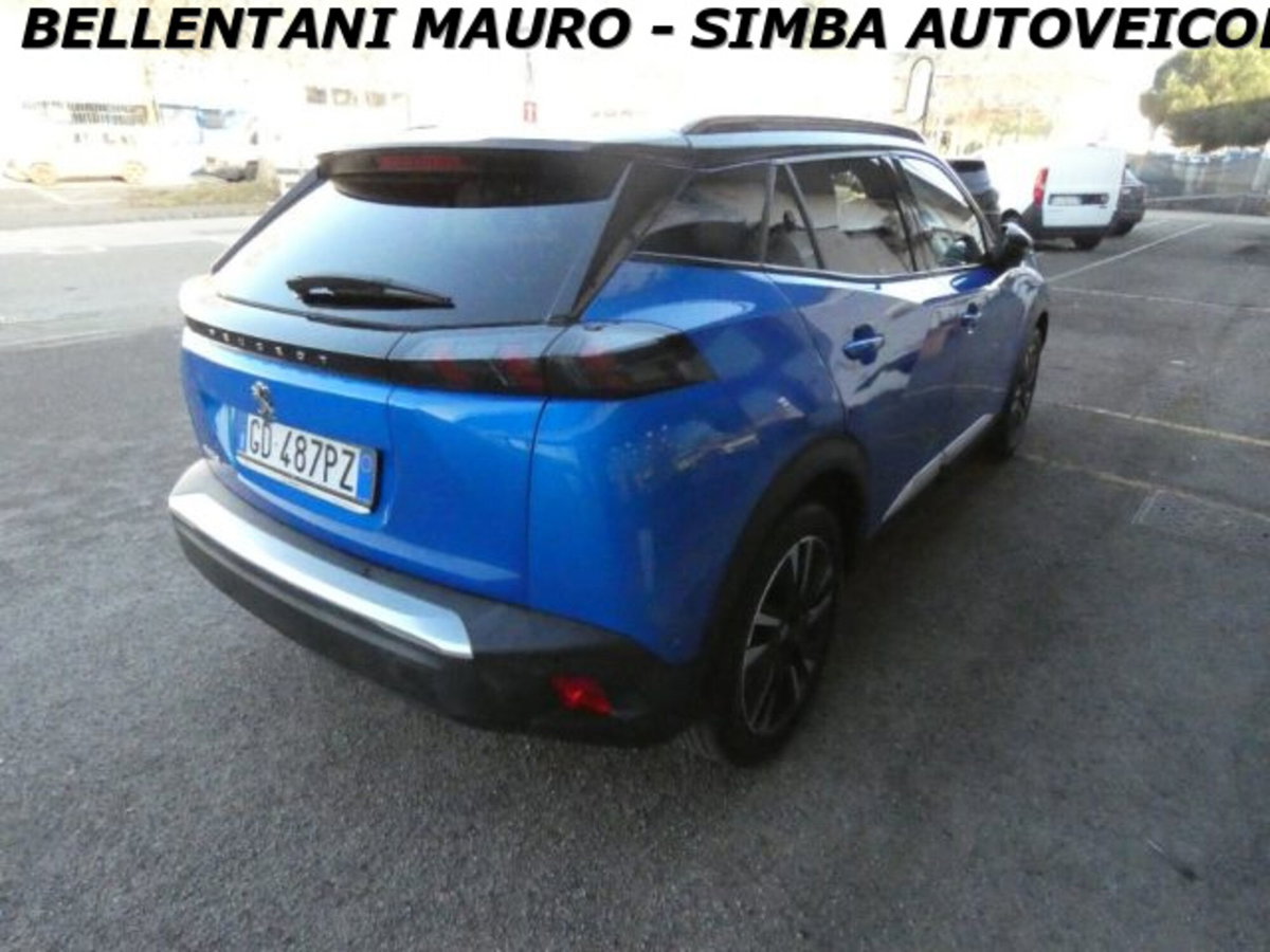 Peugeot 2008 motore elettrico 136 CV GT Pack (7)