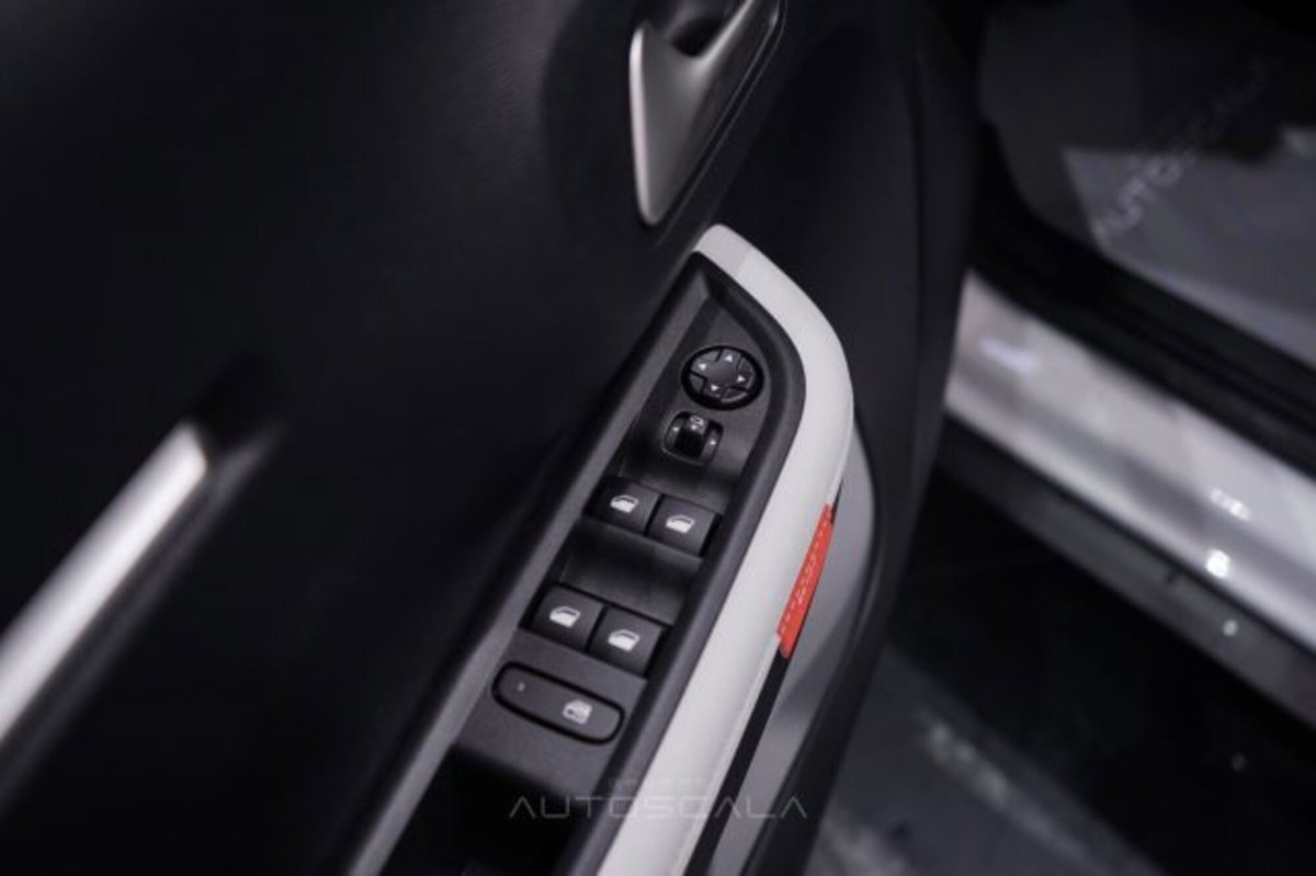 Citroen C3 1.2 puretech turbo Max 100cv s&s (10)