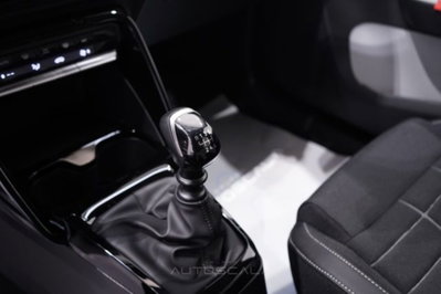 Citroen C3 1.2 puretech turbo Max 100cv s&s (16)