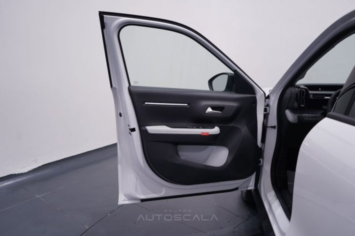 Citroen C3 1.2 puretech turbo Max 100cv s&s (9)