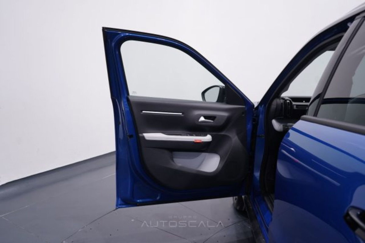 Citroen C3 1.2 puretech turbo Max 100cv s&s (9)