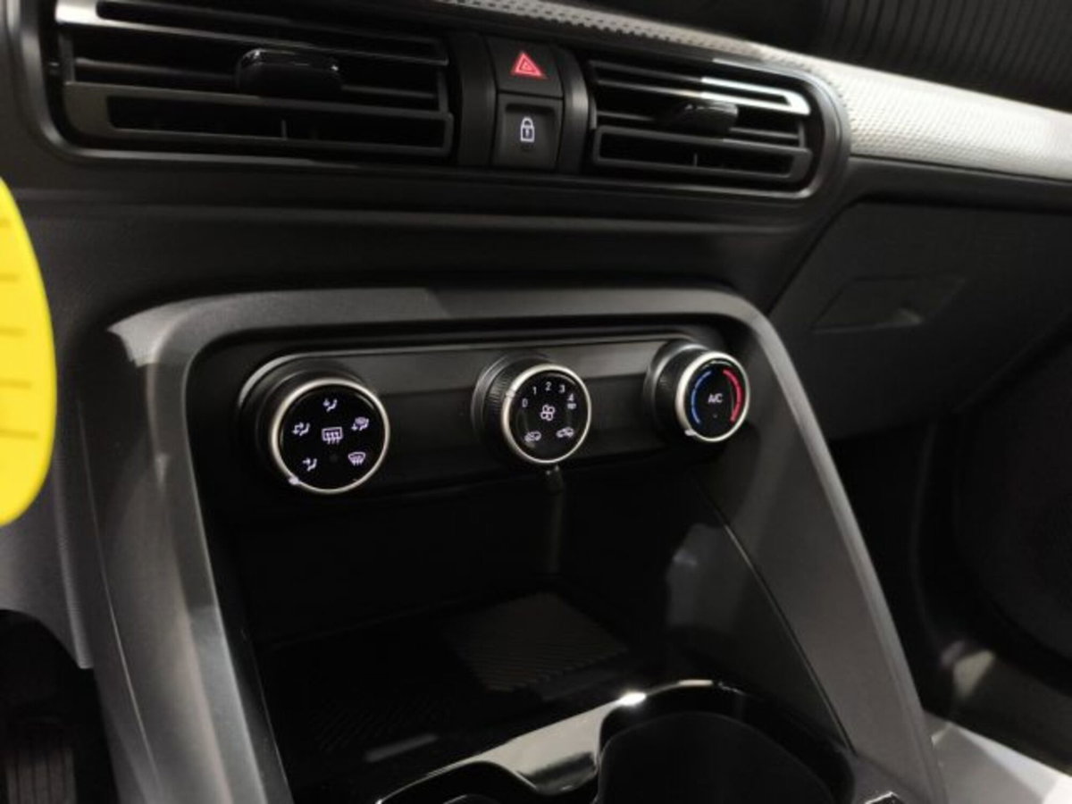 Citroen C3 Aircross 1.2 puretech turbo Plus 100cv (13)