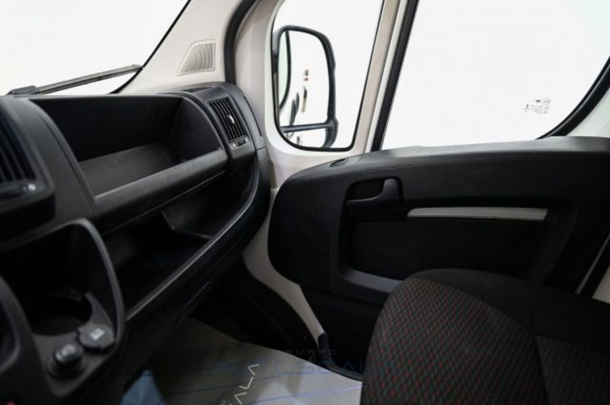 Peugeot Boxer Furgone 333 2.2 BlueHDi 140 S&S PLM-TM Furgone (17)