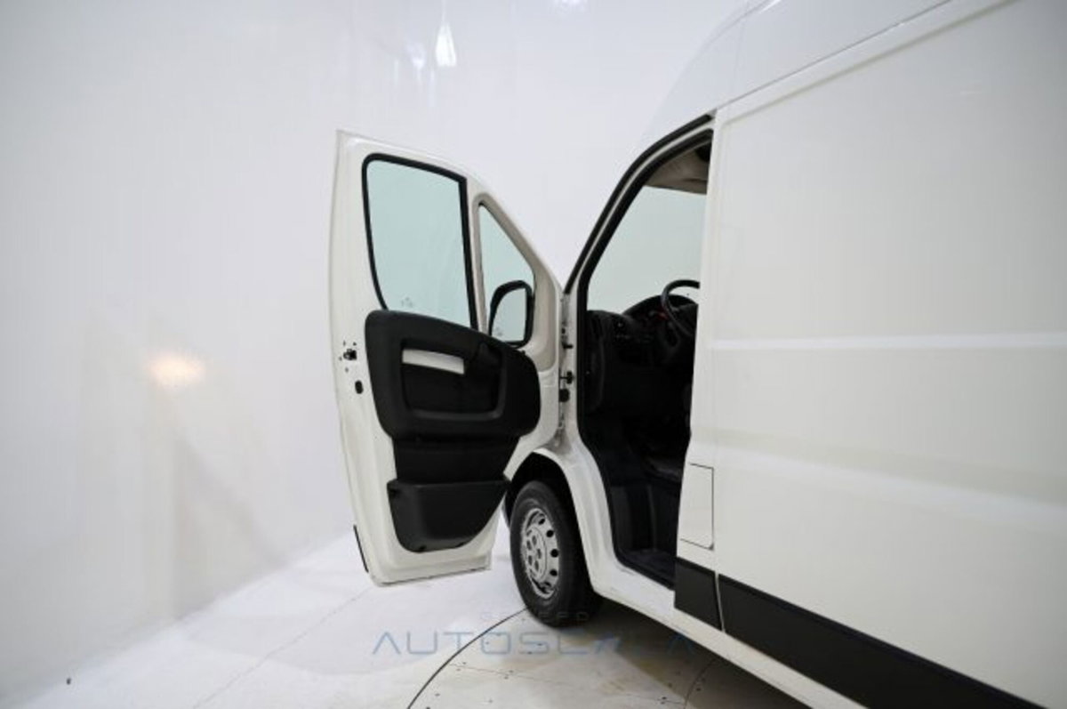 Peugeot Boxer Furgone 333 2.2 BlueHDi 140 S&S PLM-TM Furgone (9)