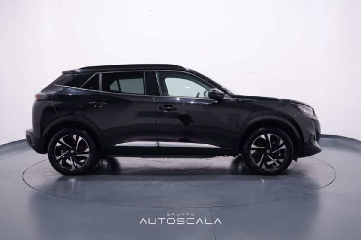 Peugeot 2008 motore elettrico 136 CV Allure Pack (7)