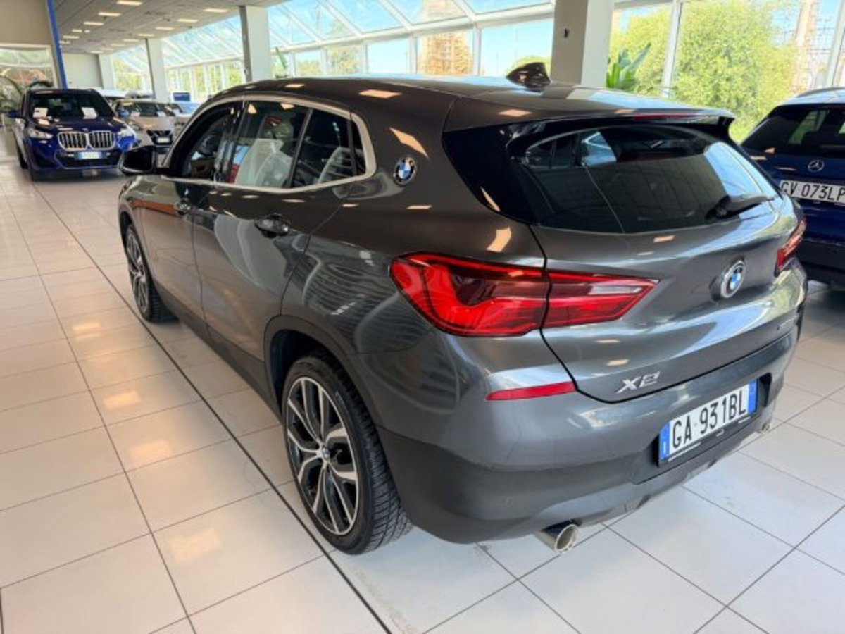 BMW X2 sDrive18d Business-X (2)