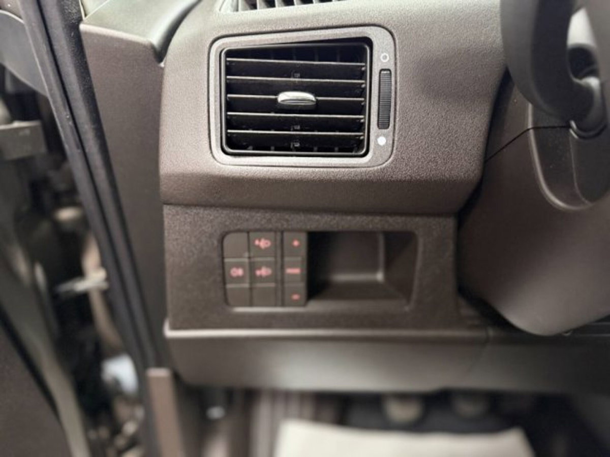 Lancia Musa 1.4 16V Diva (20)