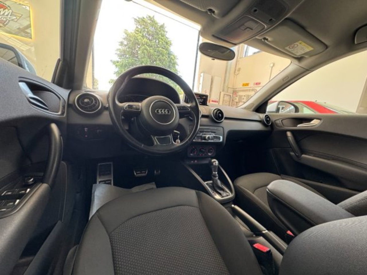 Audi A1 Sportback 1.4 TDI S tronic Sport (18)