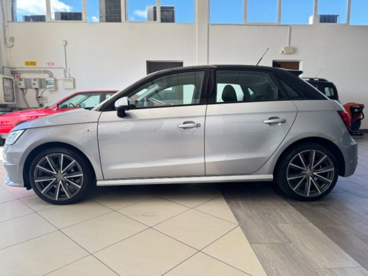 Audi A1 Sportback 1.4 TDI S tronic Sport (8)