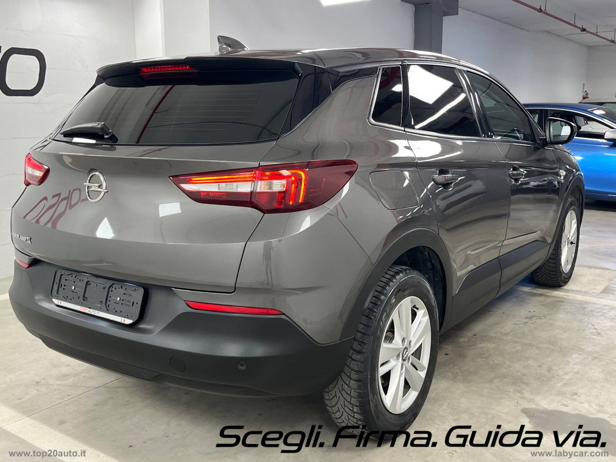 Opel Grandland X 1.5 diesel Ecotec Start&Stop Elegance (3)