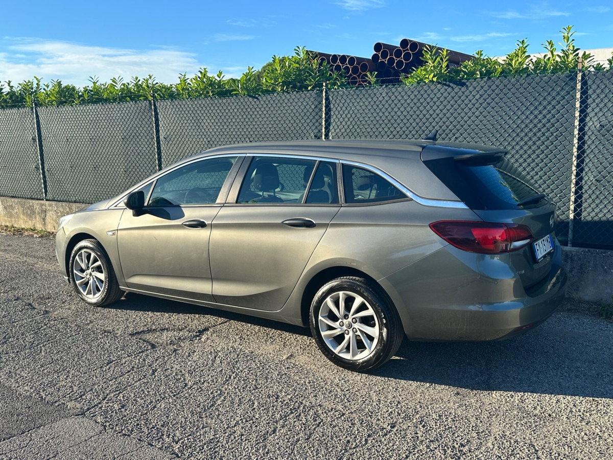 Opel Astra Station Wagon 1.6 CDTi 110CV Start&Stop Sports Business (12)