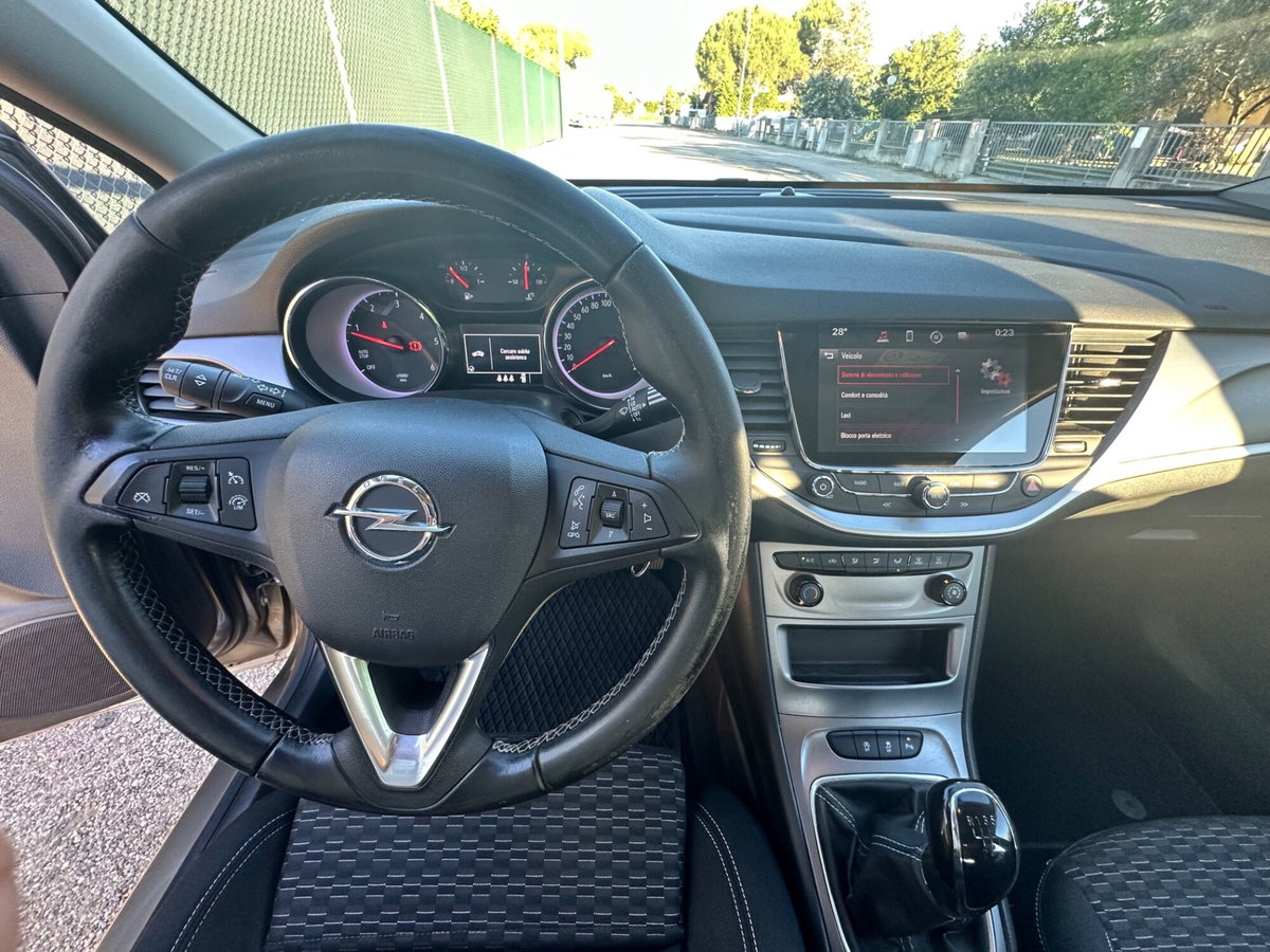 Opel Astra Station Wagon 1.6 CDTi 110CV Start&Stop Sports Business (18)