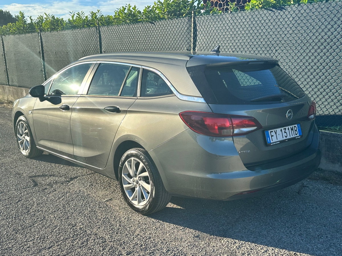 Opel Astra Station Wagon 1.6 CDTi 110CV Start&Stop Sports Business (19)