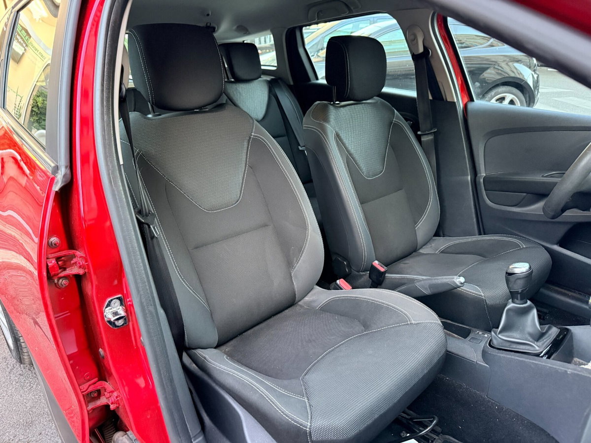 Renault Clio Sporter 1.2 75CV Intens (15)