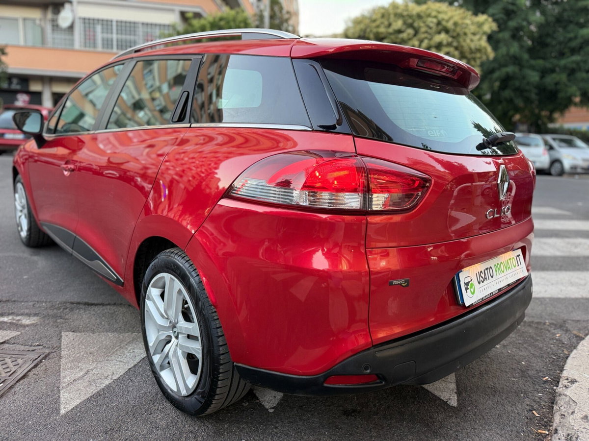Renault Clio Sporter 1.2 75CV Intens (3)