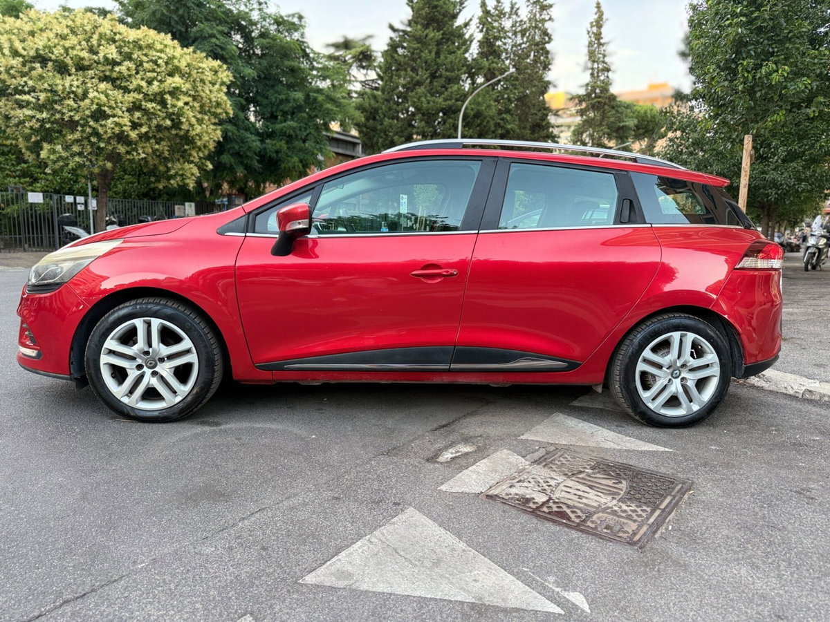 Renault Clio Sporter 1.2 75CV Intens (7)