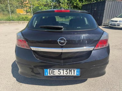 Opel Astra GTC 1.7 CDTI 101CV 3 porte Cosmo (10)
