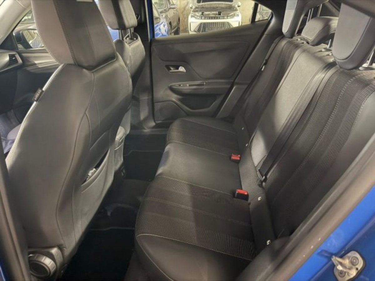 Opel Mokka 1.2 Turbo Elegance (9)
