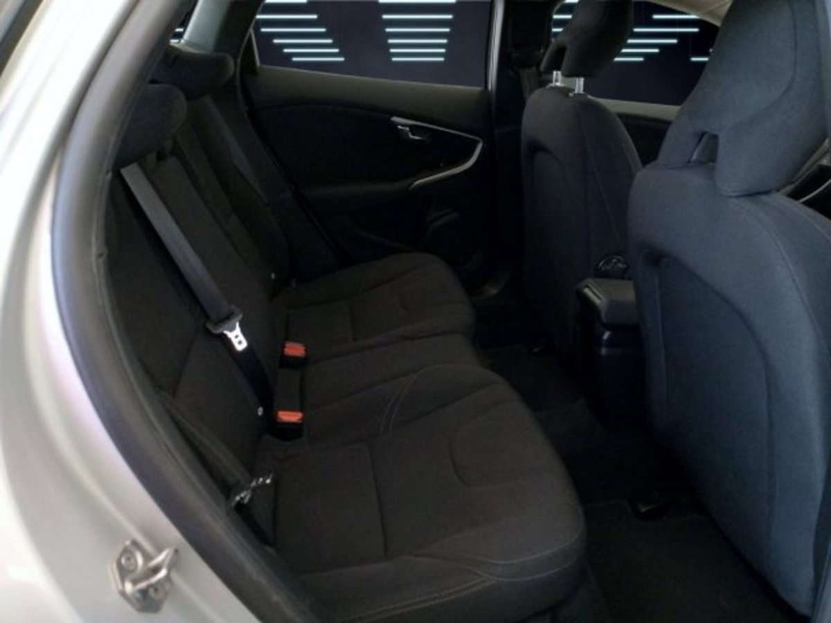 Volvo V40 D2 Business N1 (16)
