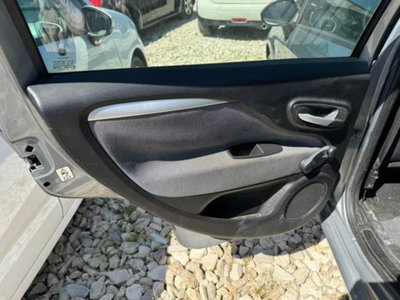 Fiat Punto Evo 1.4 5 porte S&S Dynamic (11)