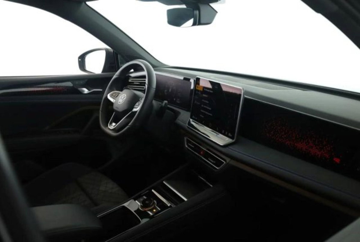 Volkswagen Tiguan 2.0 tsi R-Line 4motion 265cv dsg (19)