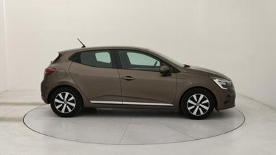 Renault Clio Full Hybrid E-Tech 140 CV 5 porte Zen (6)