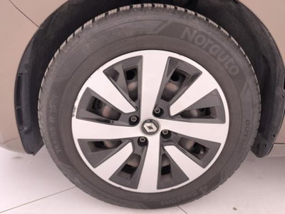 Renault Clio Full Hybrid E-Tech 140 CV 5 porte Zen (9)