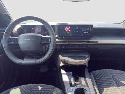 Lancia Ypsilon 1.2 mhev Edizione Limitata Cassina e-dct (11)