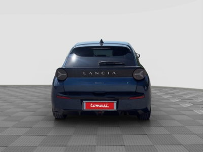 Lancia Ypsilon 1.2 mhev Edizione Limitata Cassina e-dct (4)