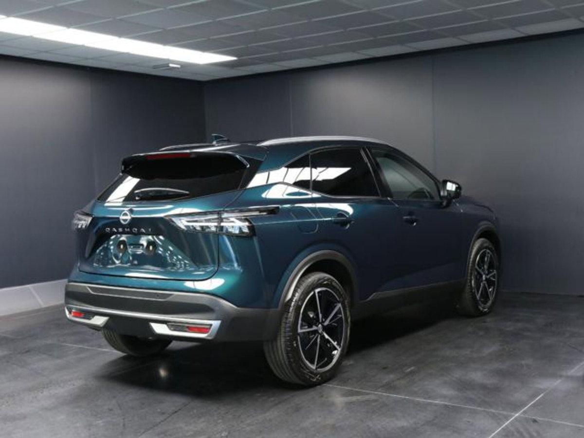 Nissan Qashqai 1.3 mhev Tekna 4wd 158cv xtronic (4)