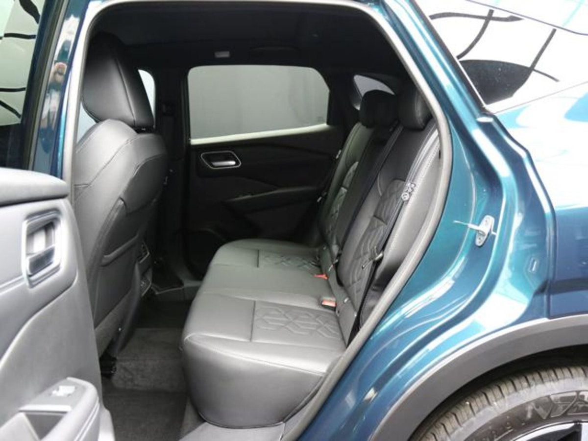 Nissan Qashqai 1.3 mhev Tekna 4wd 158cv xtronic (8)