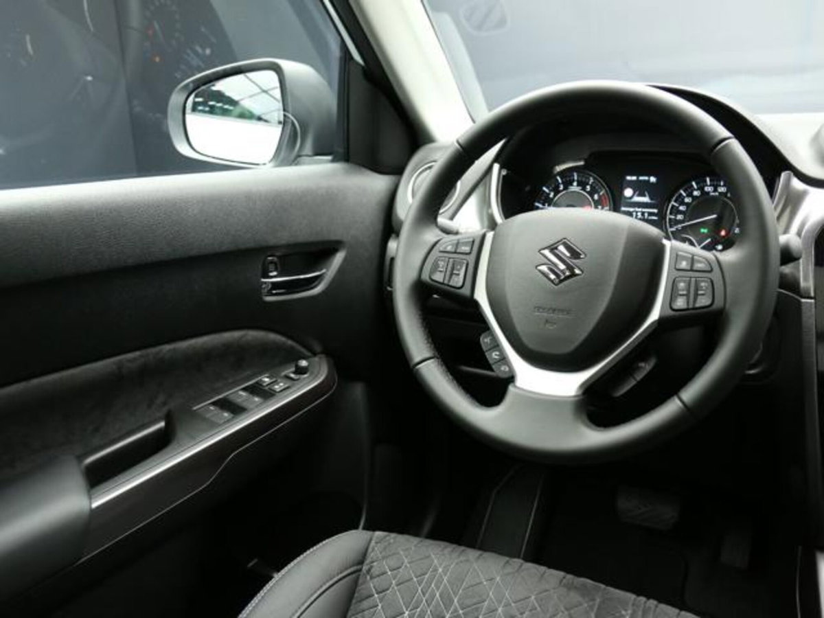 Suzuki Vitara 1.4h Starview 4wd allgrip 110cv at (13)