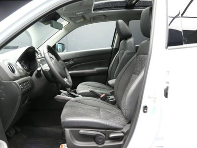 Suzuki Vitara 1.4h Starview 4wd allgrip 110cv at (9)