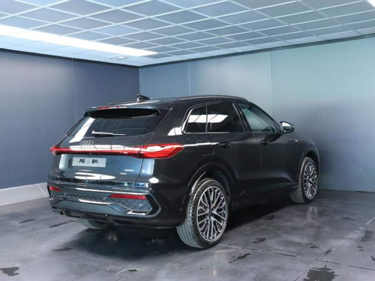 Audi Q5 2.0 tdi mhev+ S line edition quattro 204cv s-tronic (3)