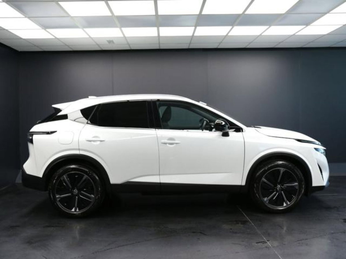 Nissan Qashqai 1.3 mhev Tekna 4wd 158cv xtronic (6)