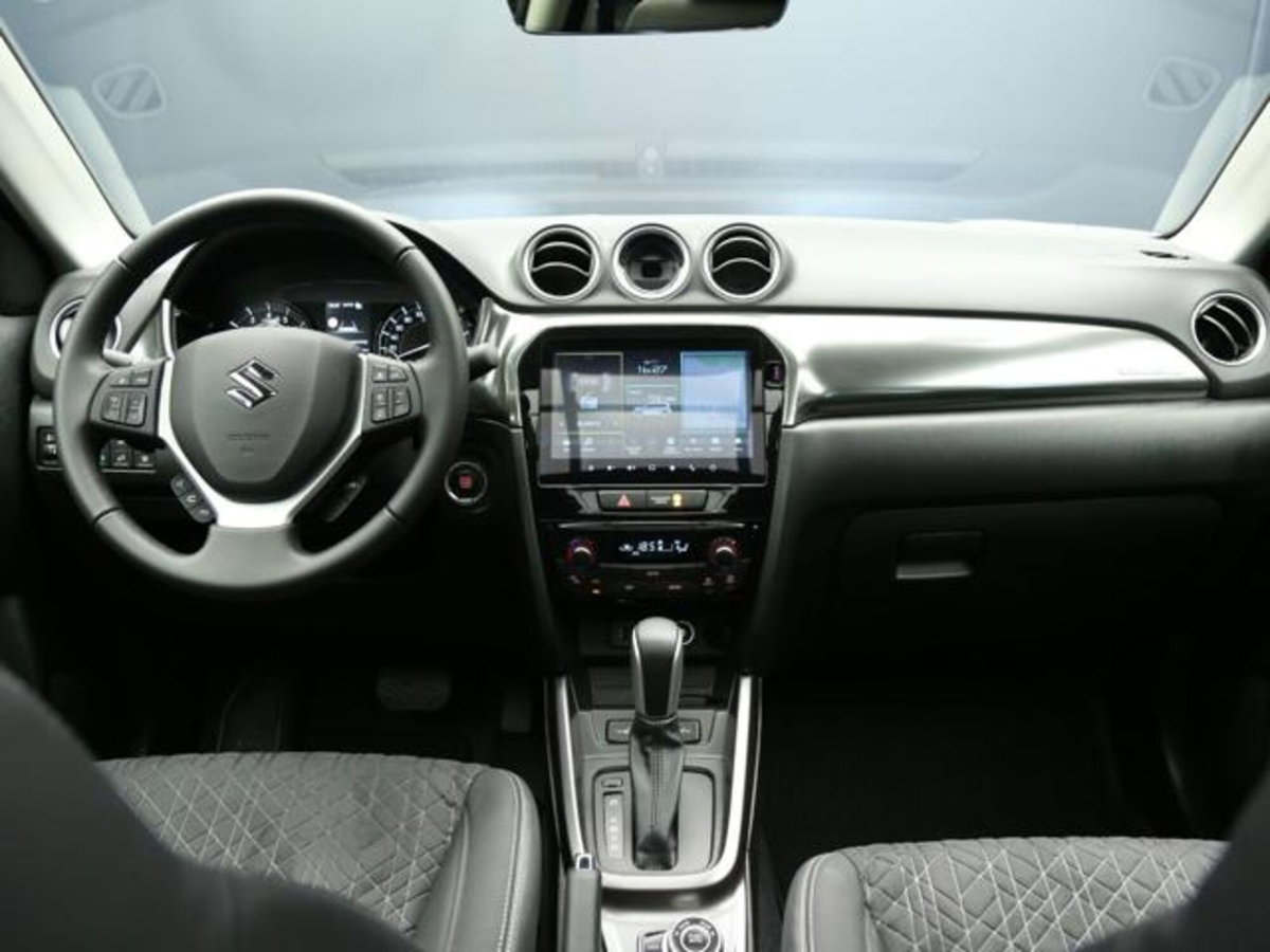 Suzuki Vitara 1.4h Starview 4wd allgrip 110cv at (11)