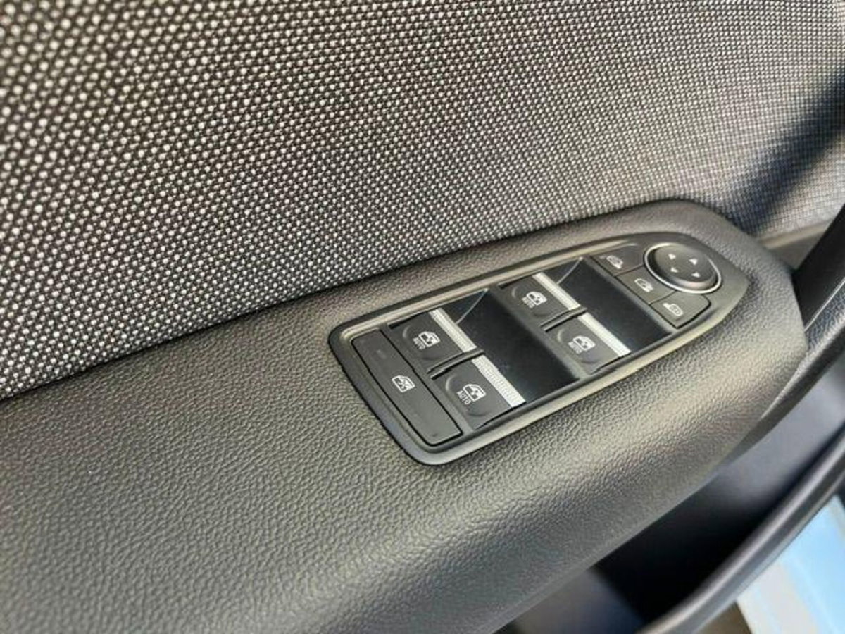 Renault Captur 1.0 eco-g Techno 100cv (7)