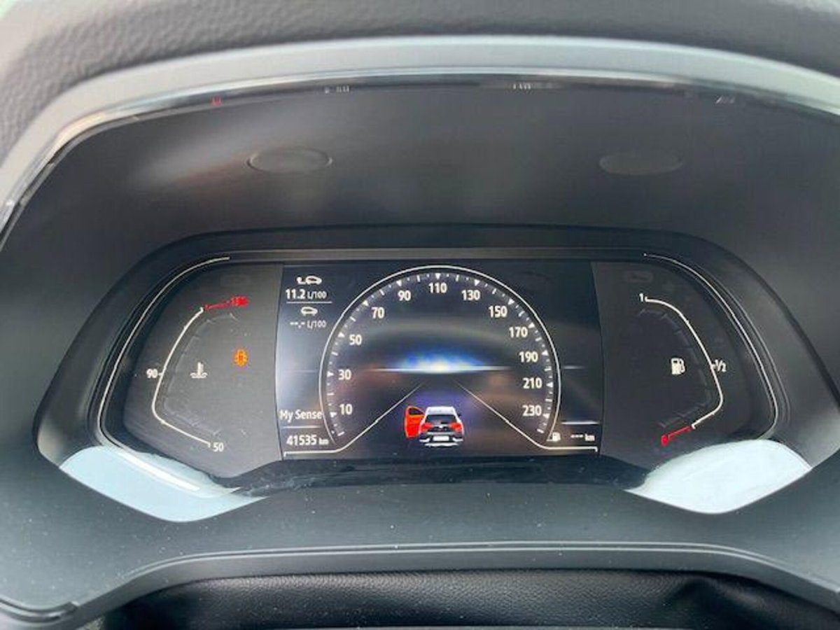 Renault Captur TCe 90 CV Techno (8)