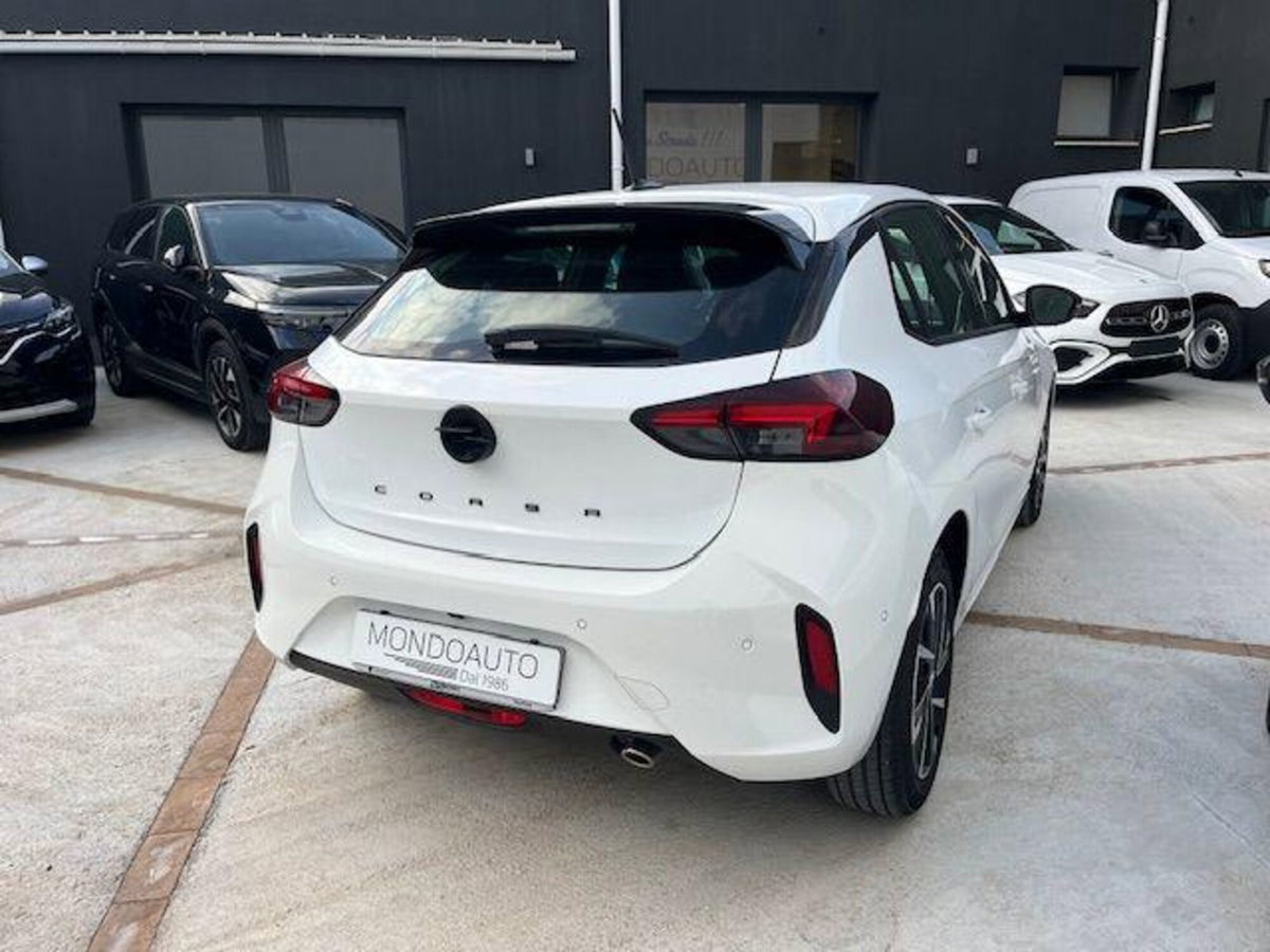 Opel Corsa 1.2 100 CV GS Line (3)