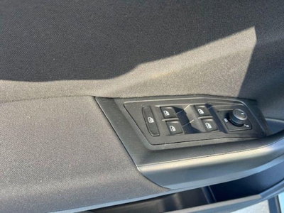 Volkswagen T-Roc 1.0 TSI Style (8)